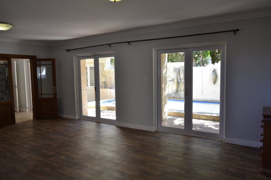 To Let 5 Bedroom Property for Rent in Heritage Park Western Cape